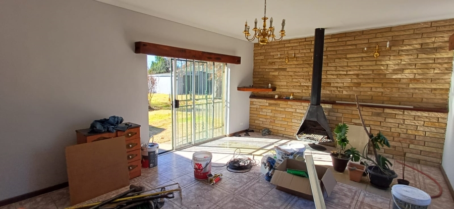 To Let 4 Bedroom Property for Rent in Hospitaalheuwel Free State